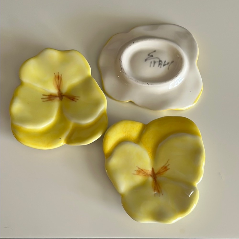 Ernestine Salerno Italian Pottery PansyFlower Plates (set of 3)